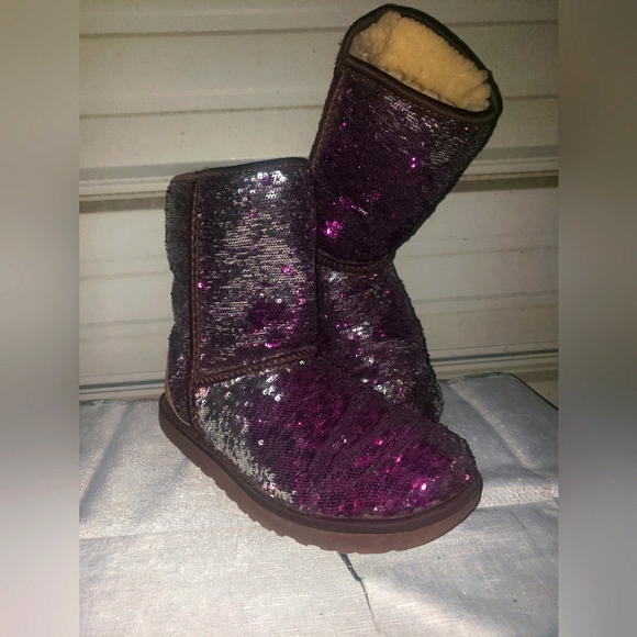 Size 8 Ugg Purple Reflective 💜 Boots winter warm shoes sequin - Picture 1 of 8